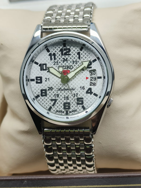 Seiko 5 Vintage Automatic – Collector’s Grade Finish