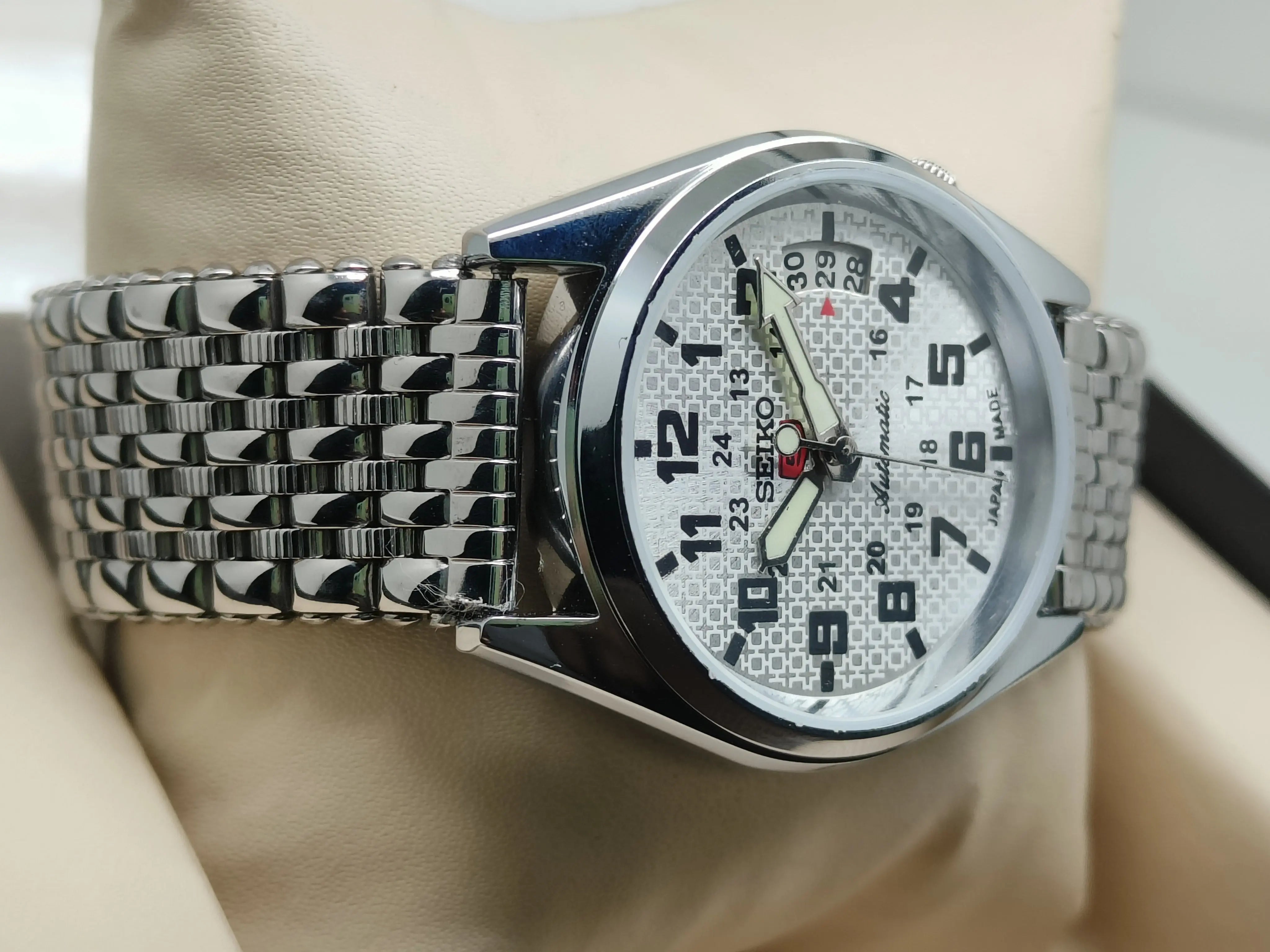 Seiko 5 Vintage Automatic – Collector’s Grade Finish National Watches