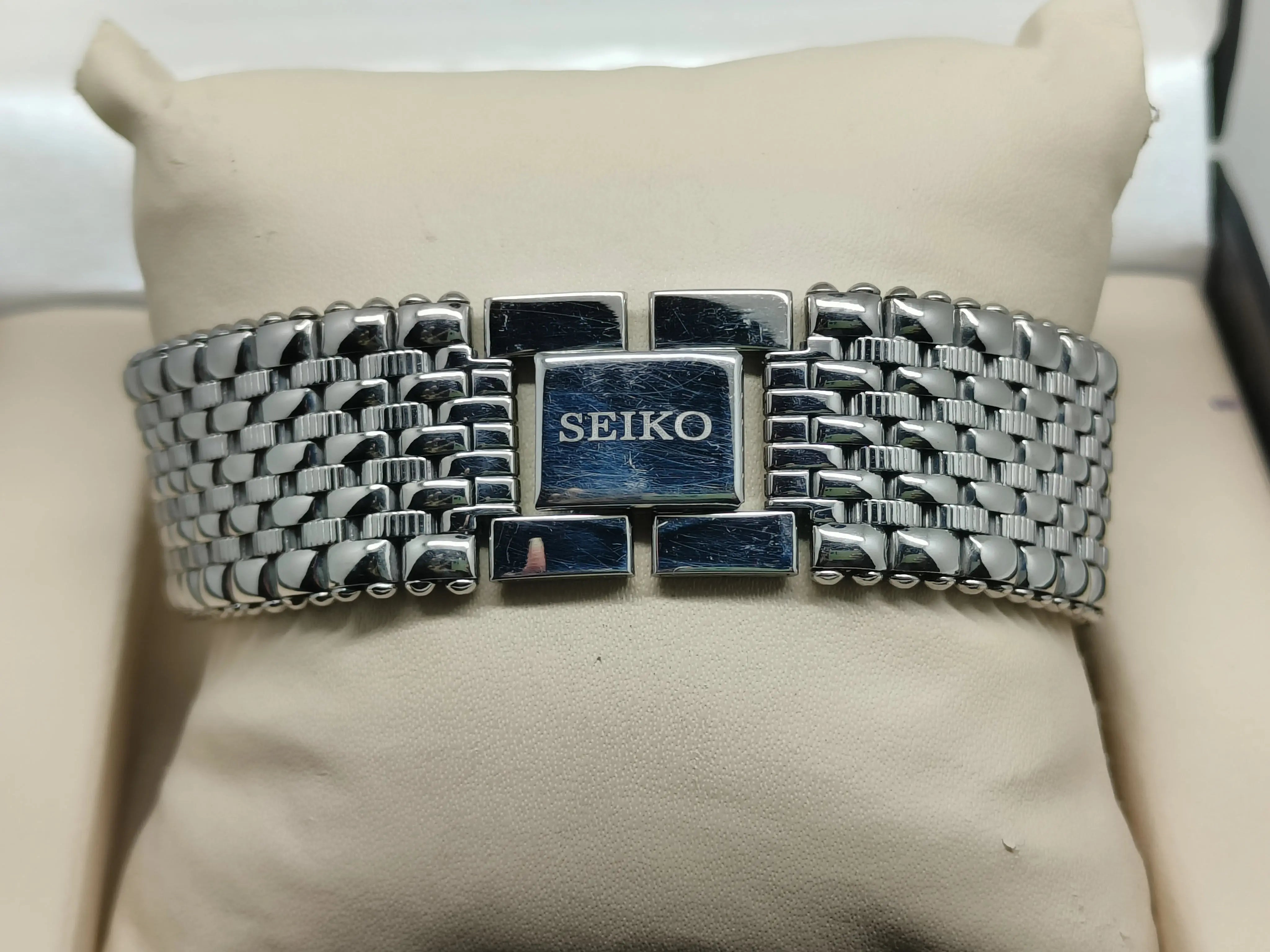 Seiko 5 Vintage Automatic – Collector’s Grade Finish National Watches