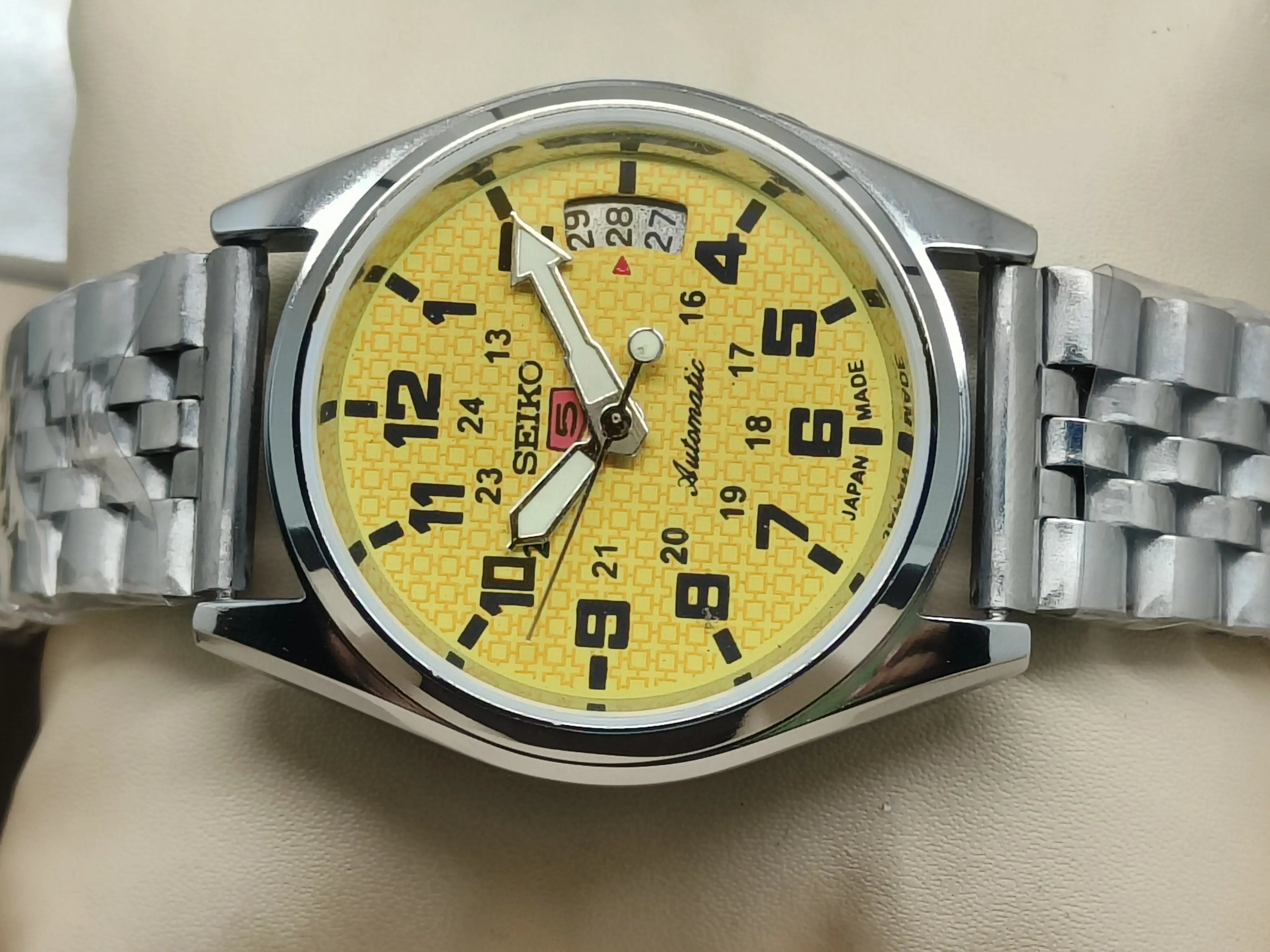 Seiko 5 Vintage Automatic – Full Lume Hands National Watches