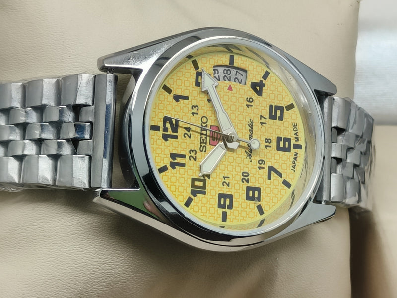 Seiko 5 Vintage Automatic – Full Lume Hands