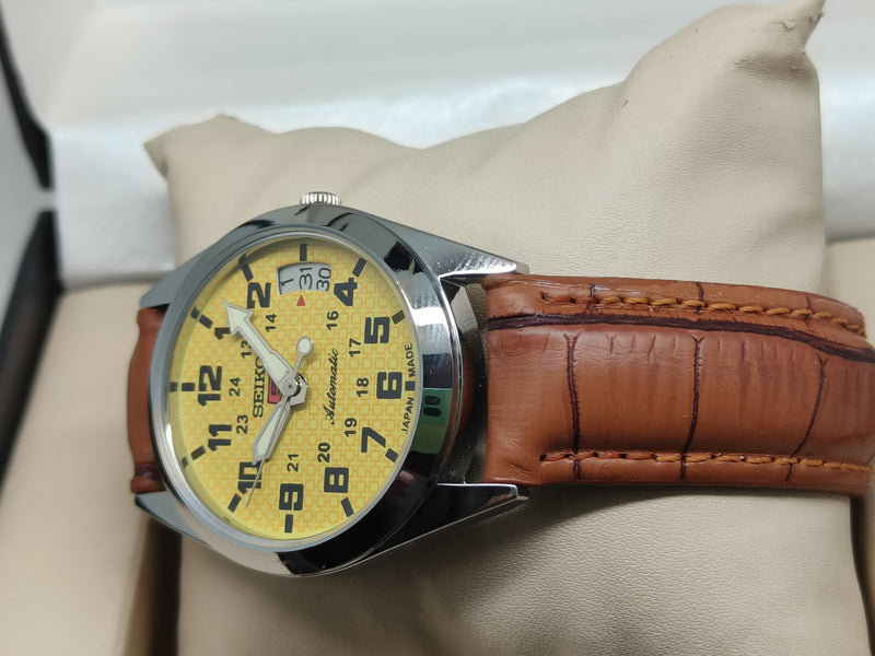 Seiko 5 Vintage Automatic – Day/Date Quick Set