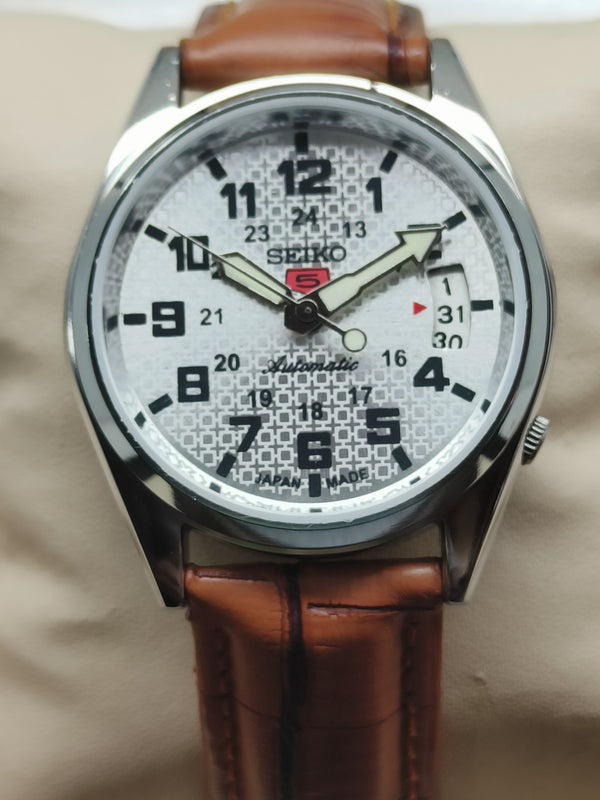 Seiko 5 Vintage Automatic – 21 Jewels Horology Classic