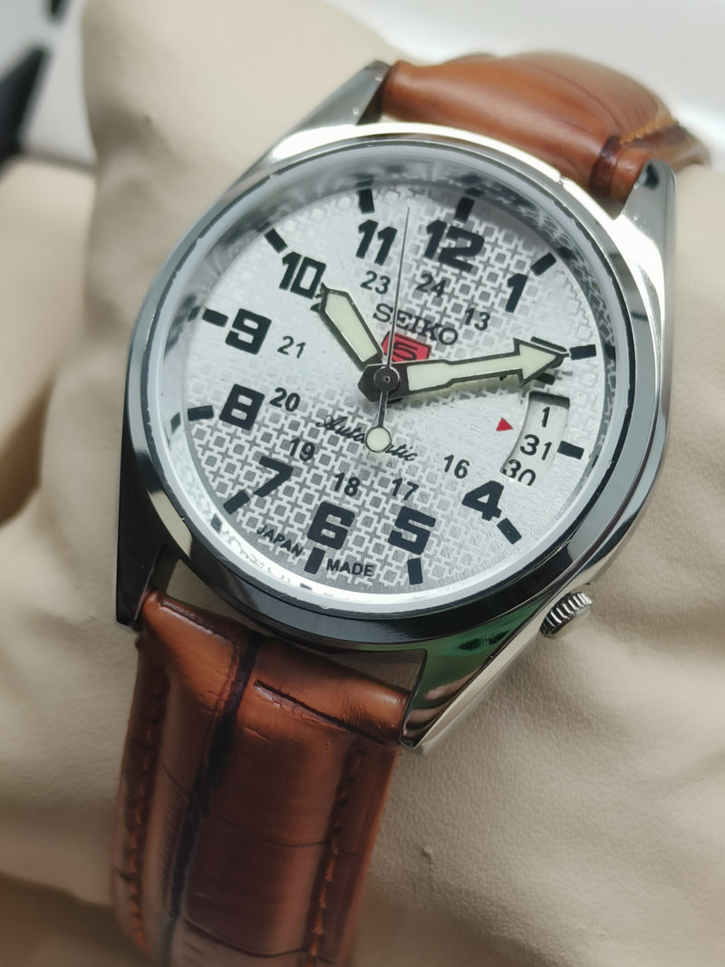 Seiko 5 Vintage Automatic – 21 Jewels Horology Classic
