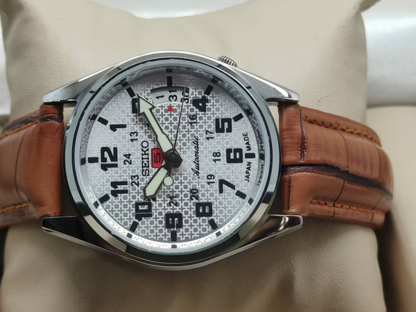 Seiko 5 Vintage Automatic – 21 Jewels Horology Classic