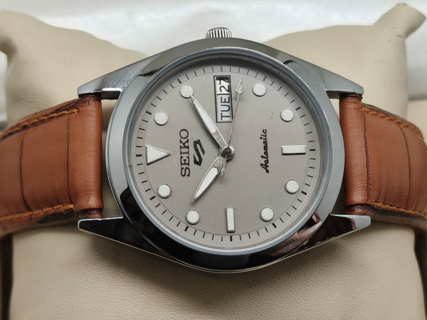 Seiko 5 Vintage Automatic – Japanese Industrial Legend