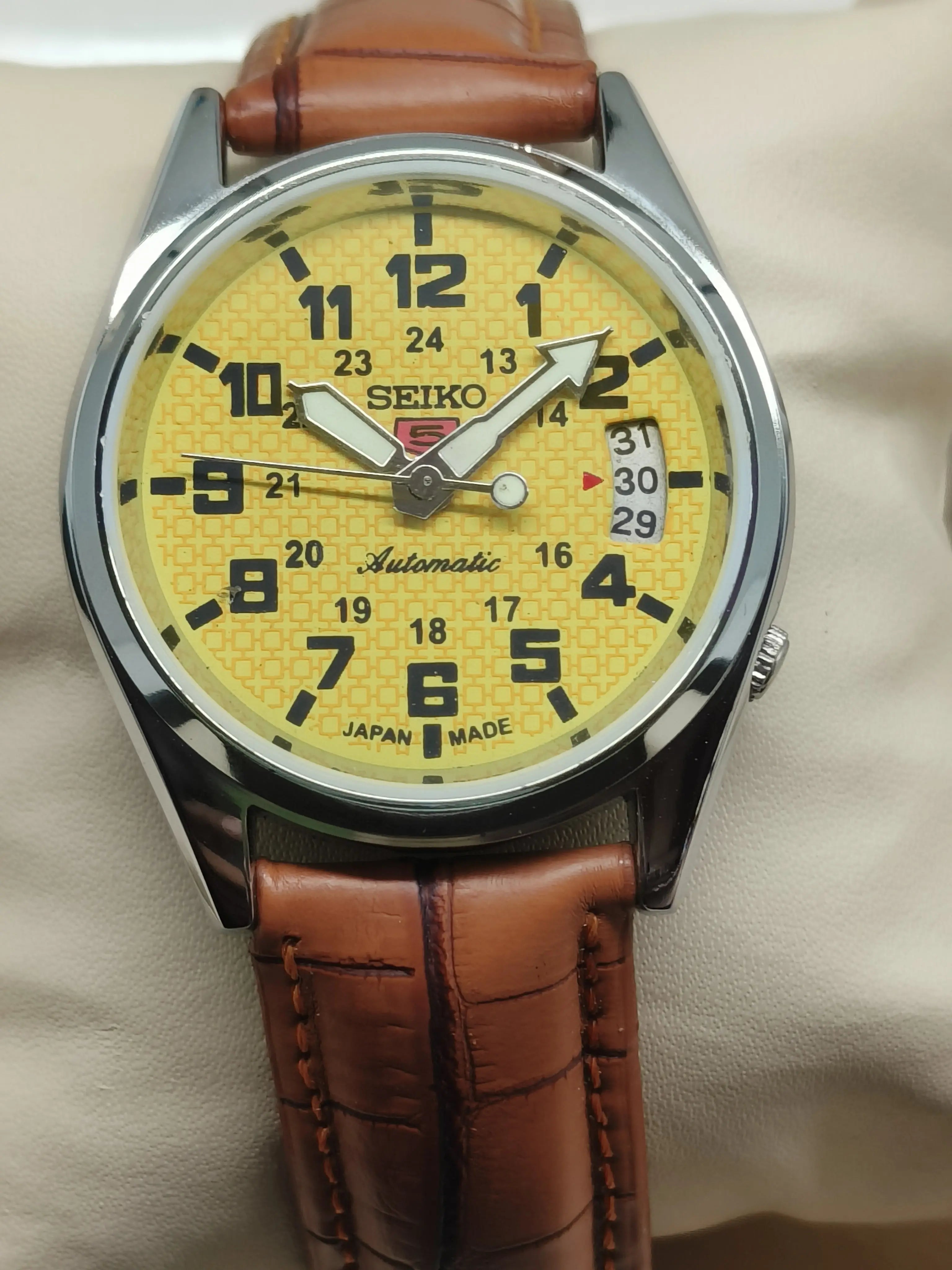 Seiko 5 Vintage Automatic – Affordable Collector Watch National Watches