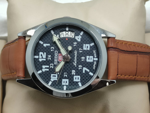 Seiko 5 Vintage Automatic – Entry-Level Luxury
