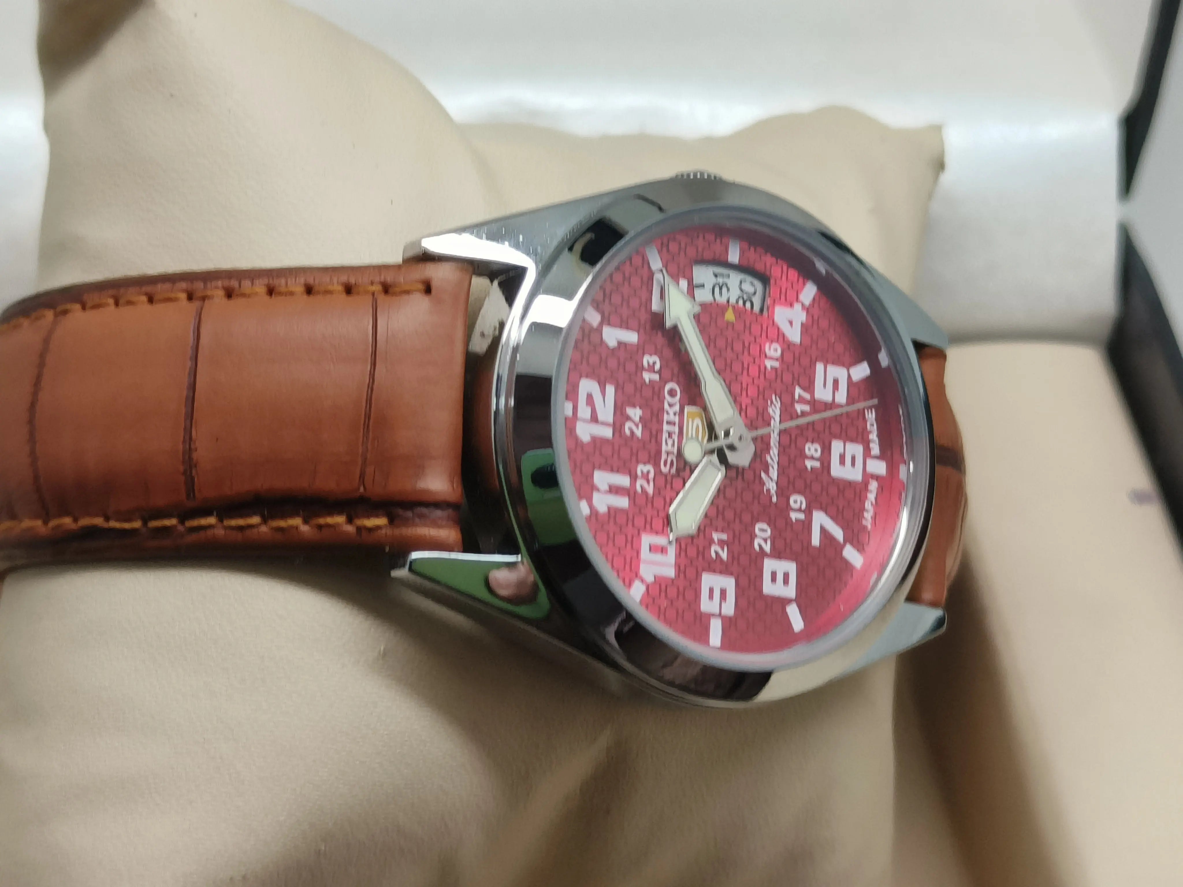 Seiko 5 Vintage Automatic – For Casual & Formal National Watches