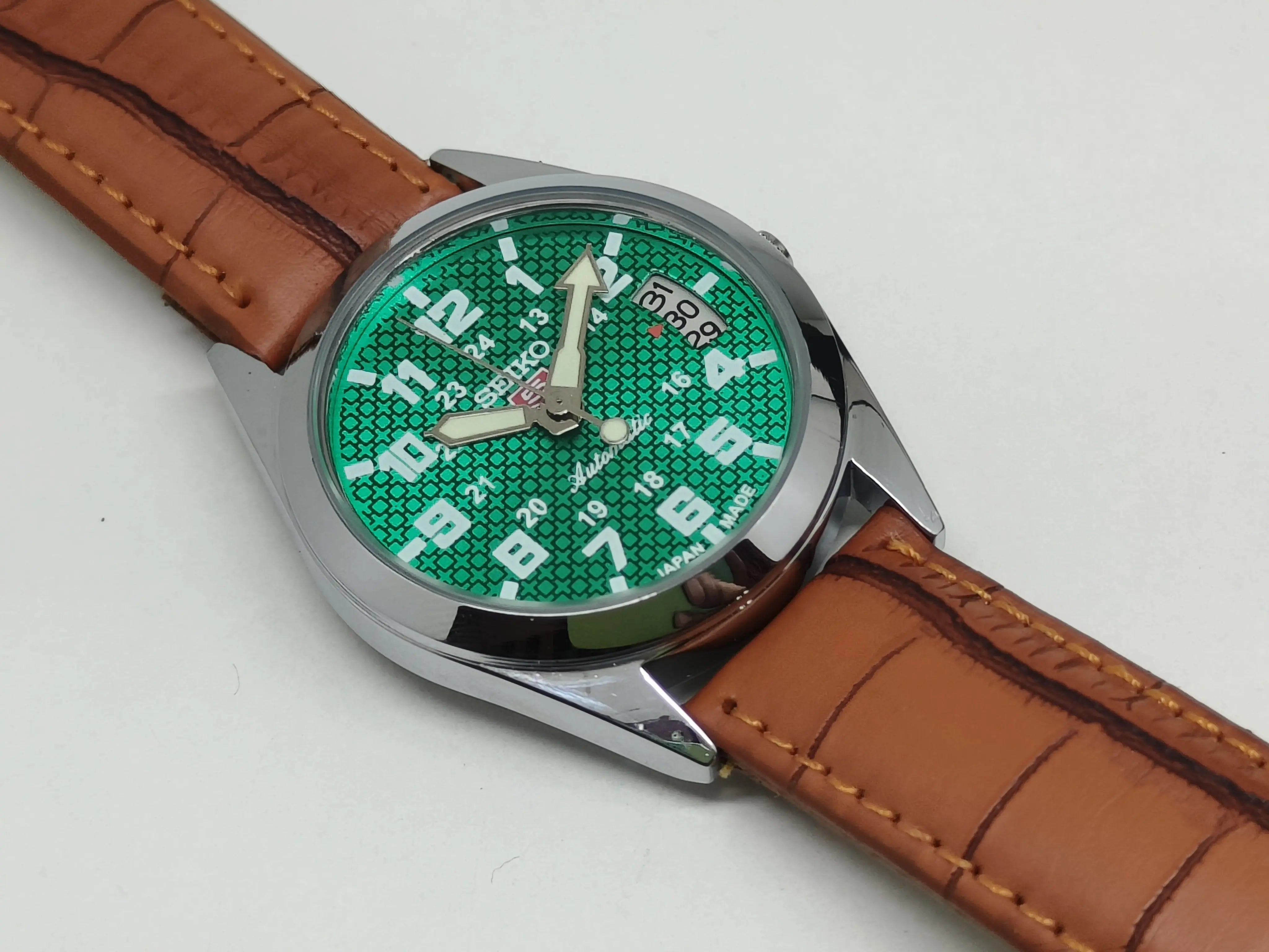 Seiko 5 Vintage Automatic – Inspired by Heritage National Watches