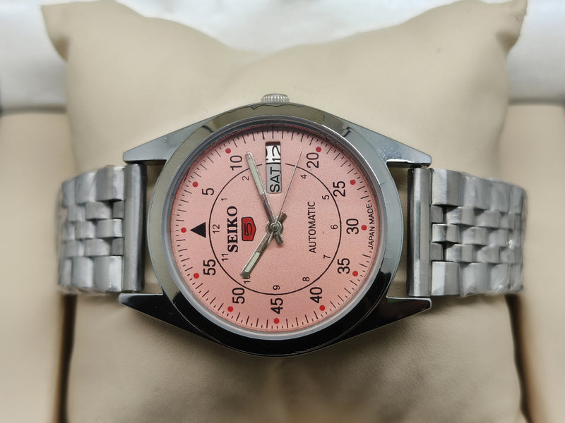 Seiko 5 Vintage Automatic – Beautiful Patina Hour Markers