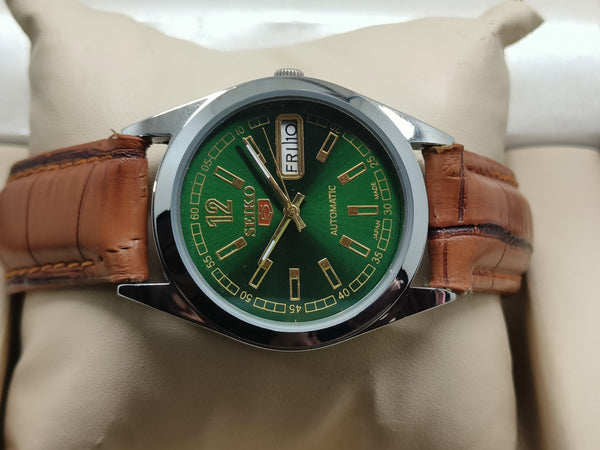 Seiko 5 Vintage Automatic – Crisp Hands, Sharp Case
