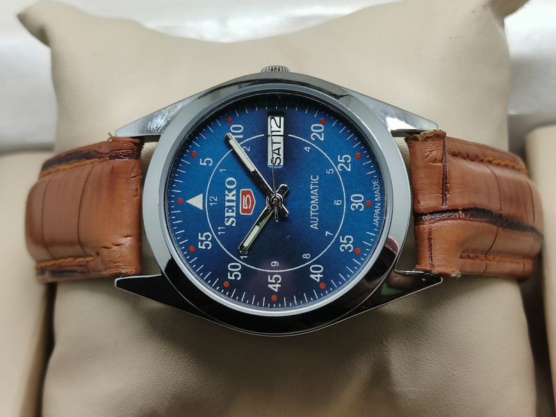 Seiko 5 Vintage Automatic – Minor Vintage Wear for Authenticity