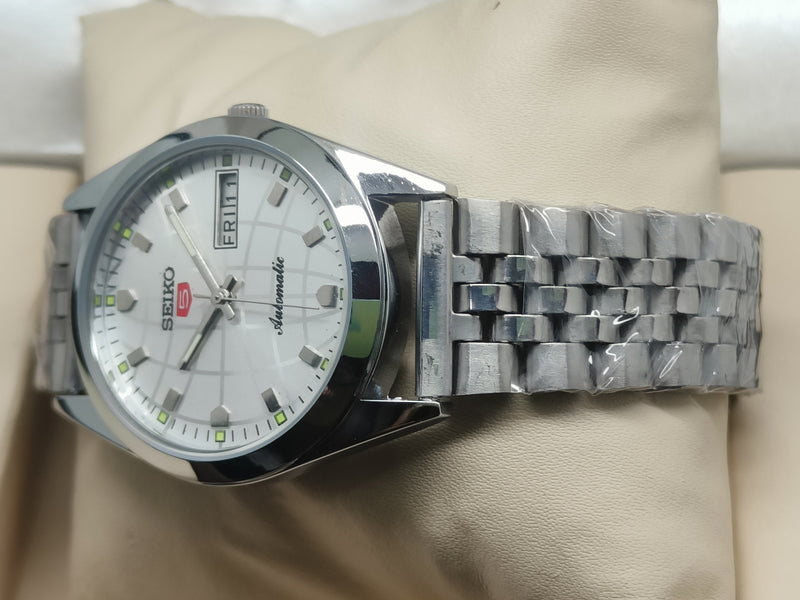 Seiko 5 Vintage Automatic – Budget Collectible Watch