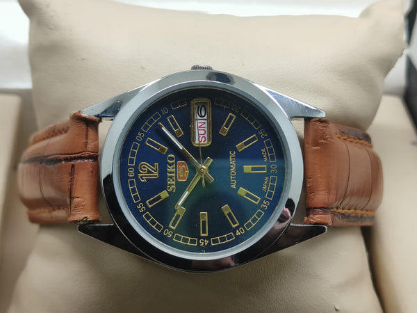Seiko 5 Vintage Automatic – Street Style Vintage Piece