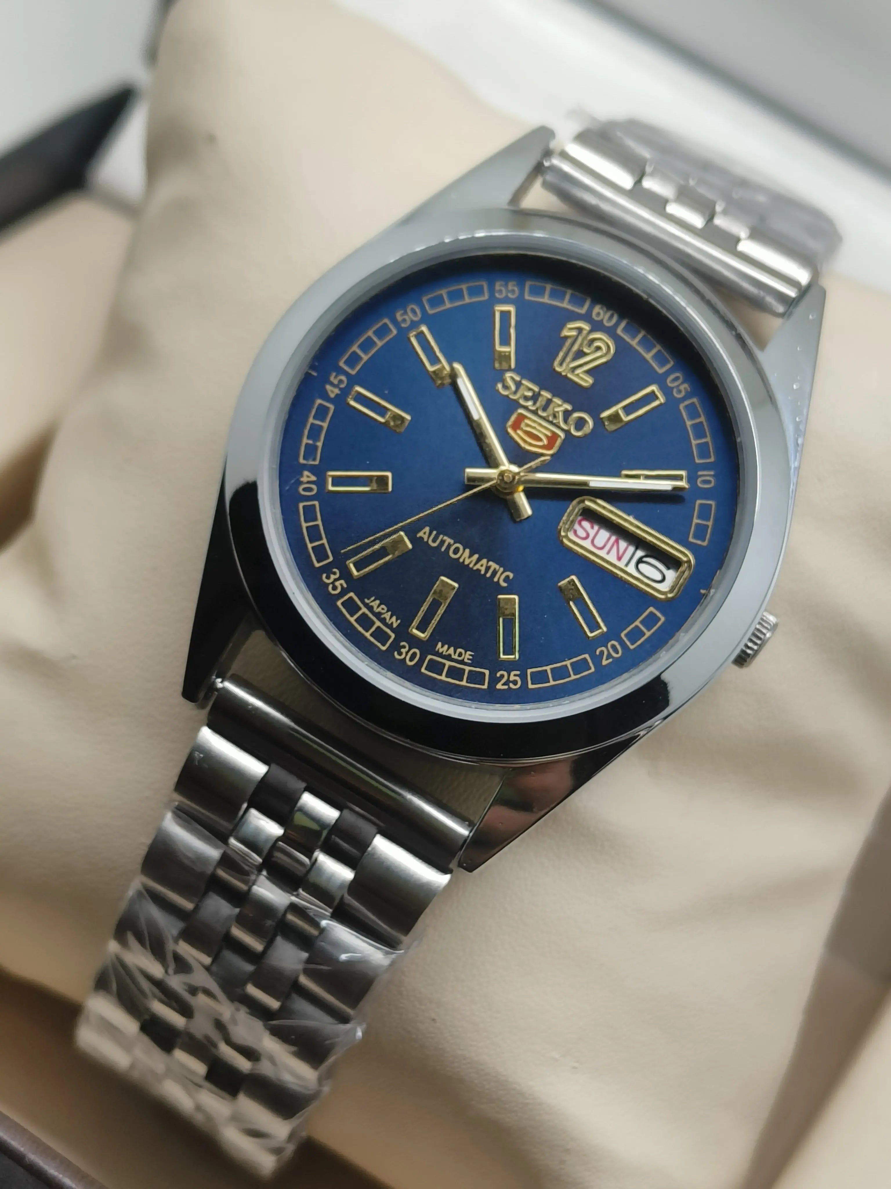Seiko 5 Vintage Automatic – Collector’s Bargain National Watches