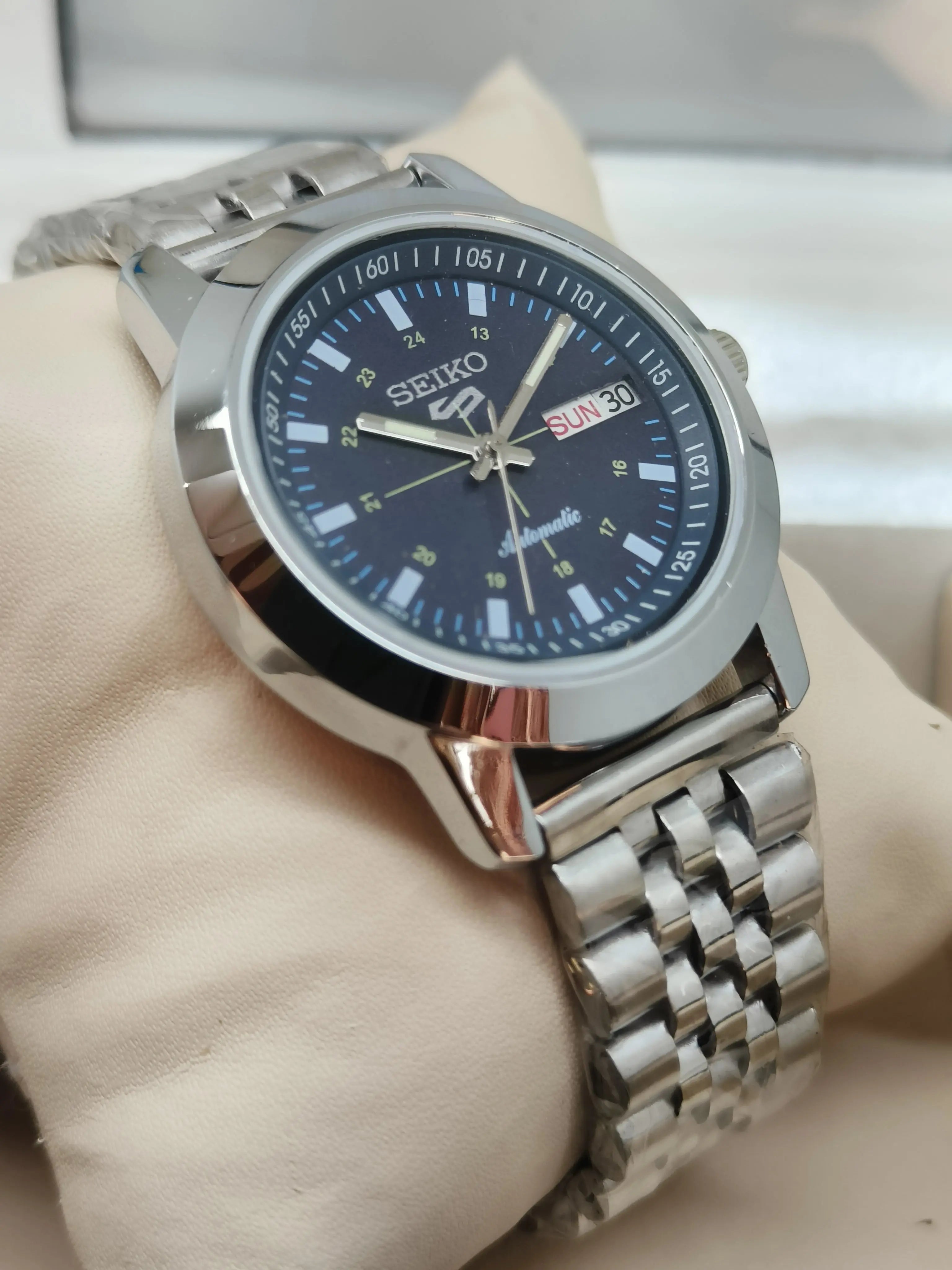 Seiko 5 Vintage Automatic – Classic 70s Design Revived National Watches
