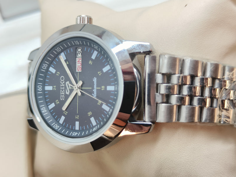Seiko 5 Vintage Automatic – Classic 70s Design Revived