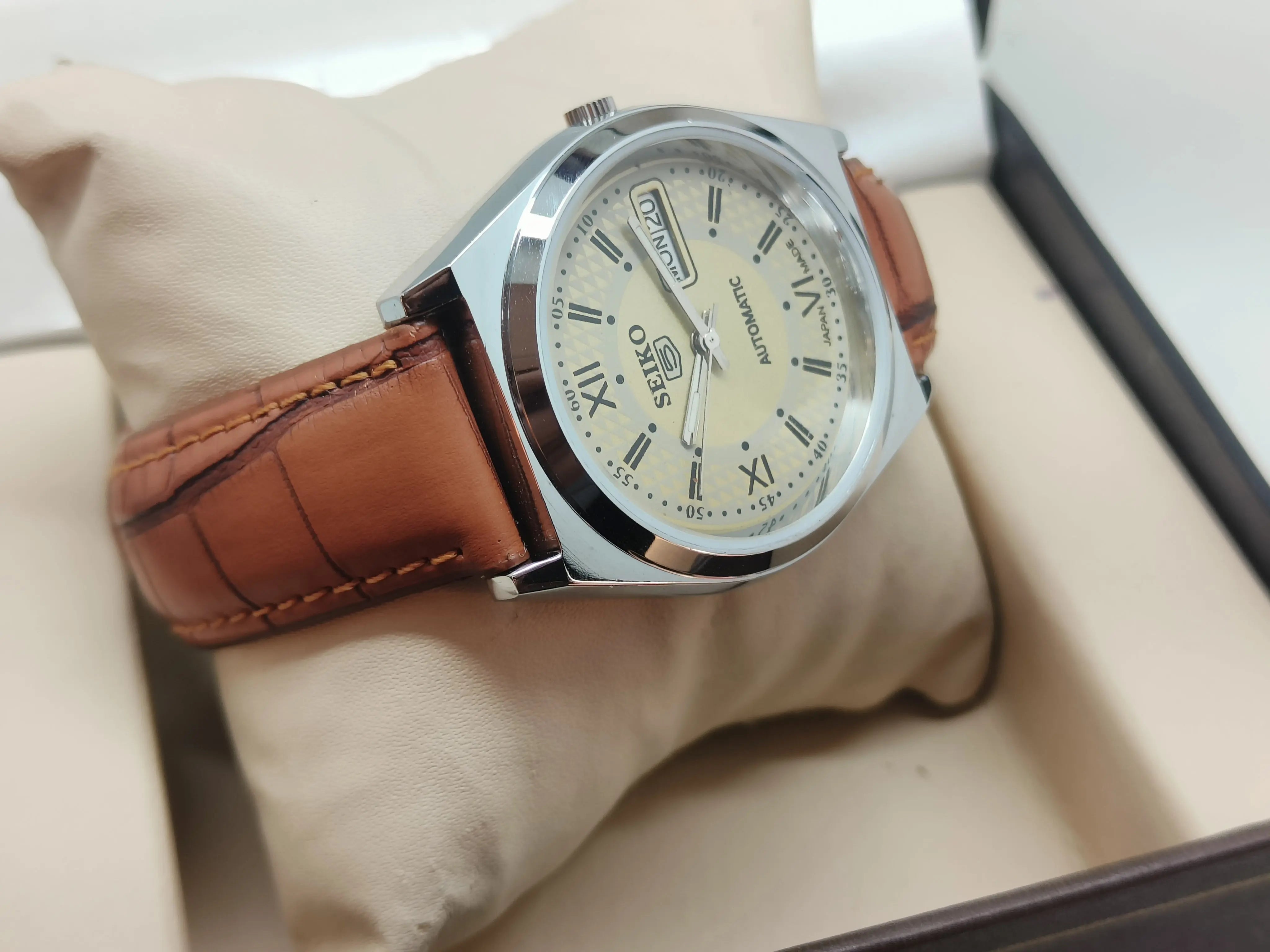 Seiko 5 Vintage Automatic Day/Date – Fully Refurbished National Watches