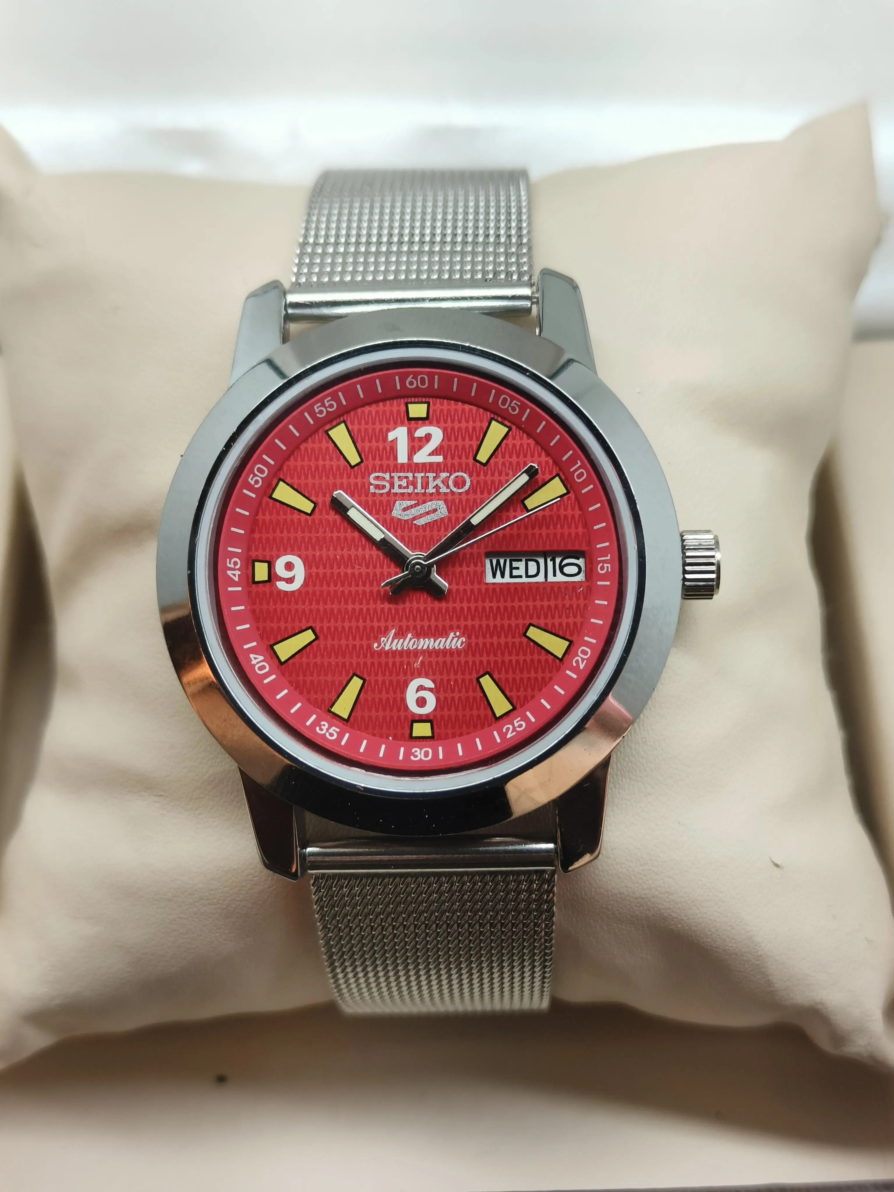 Seiko 5 Refurbished 70s Automatic – Classic Vintage Look National Watches
