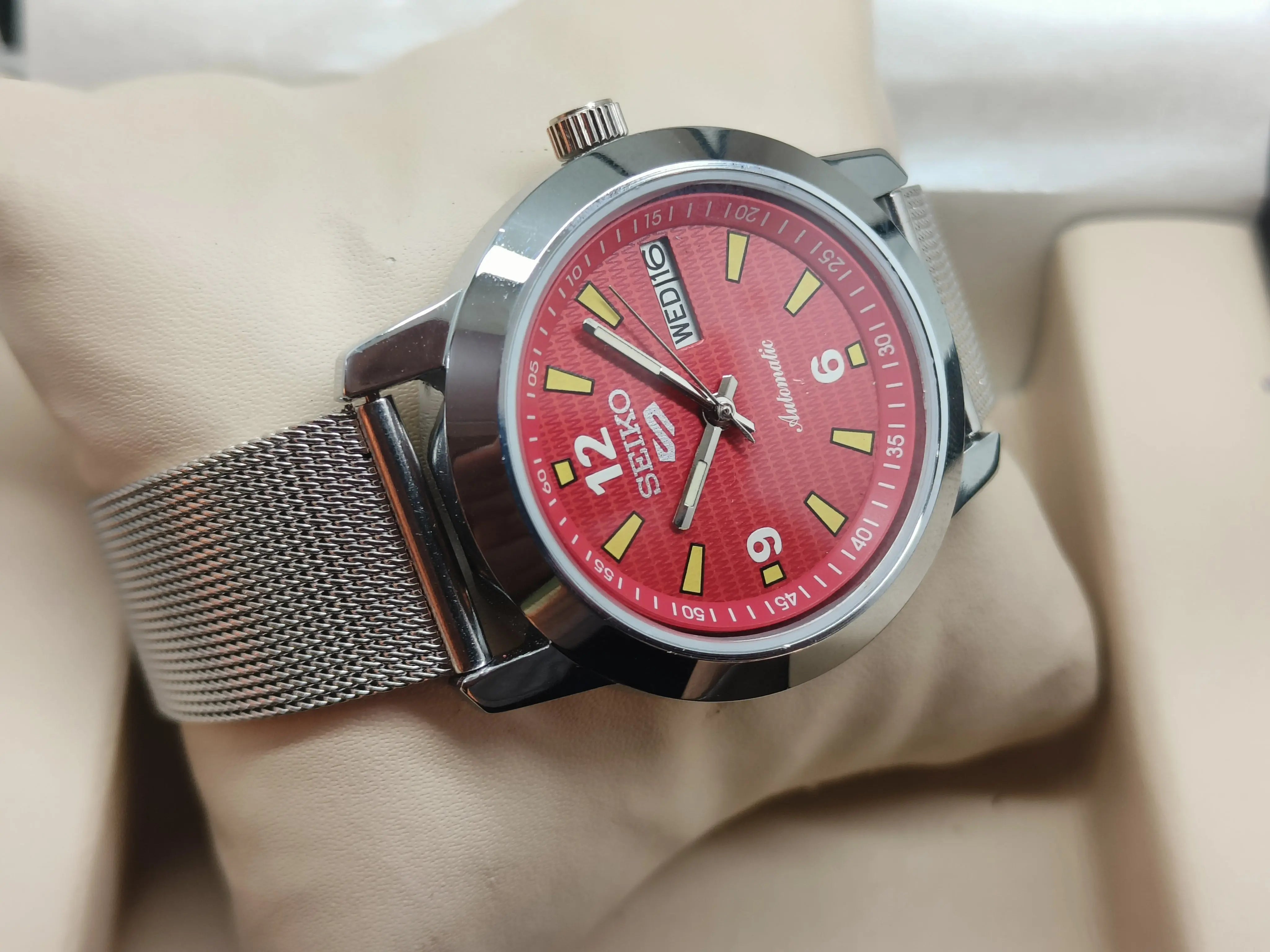 Seiko 5 Refurbished 70s Automatic – Classic Vintage Look National Watches