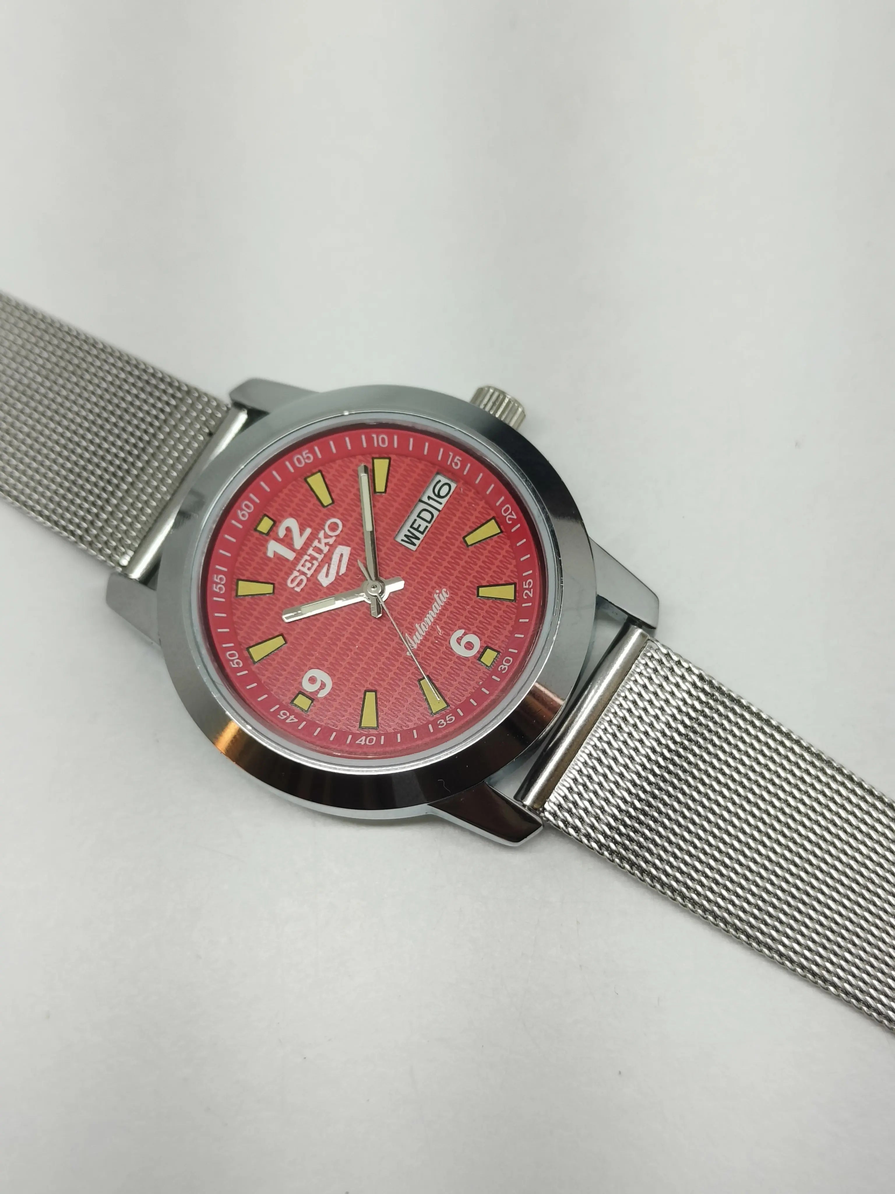 Seiko 5 Refurbished 70s Automatic – Classic Vintage Look National Watches