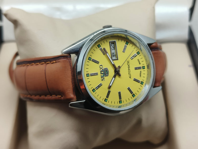 Authentic Seiko 5 Vintage – Refurbished Mechanical Watch