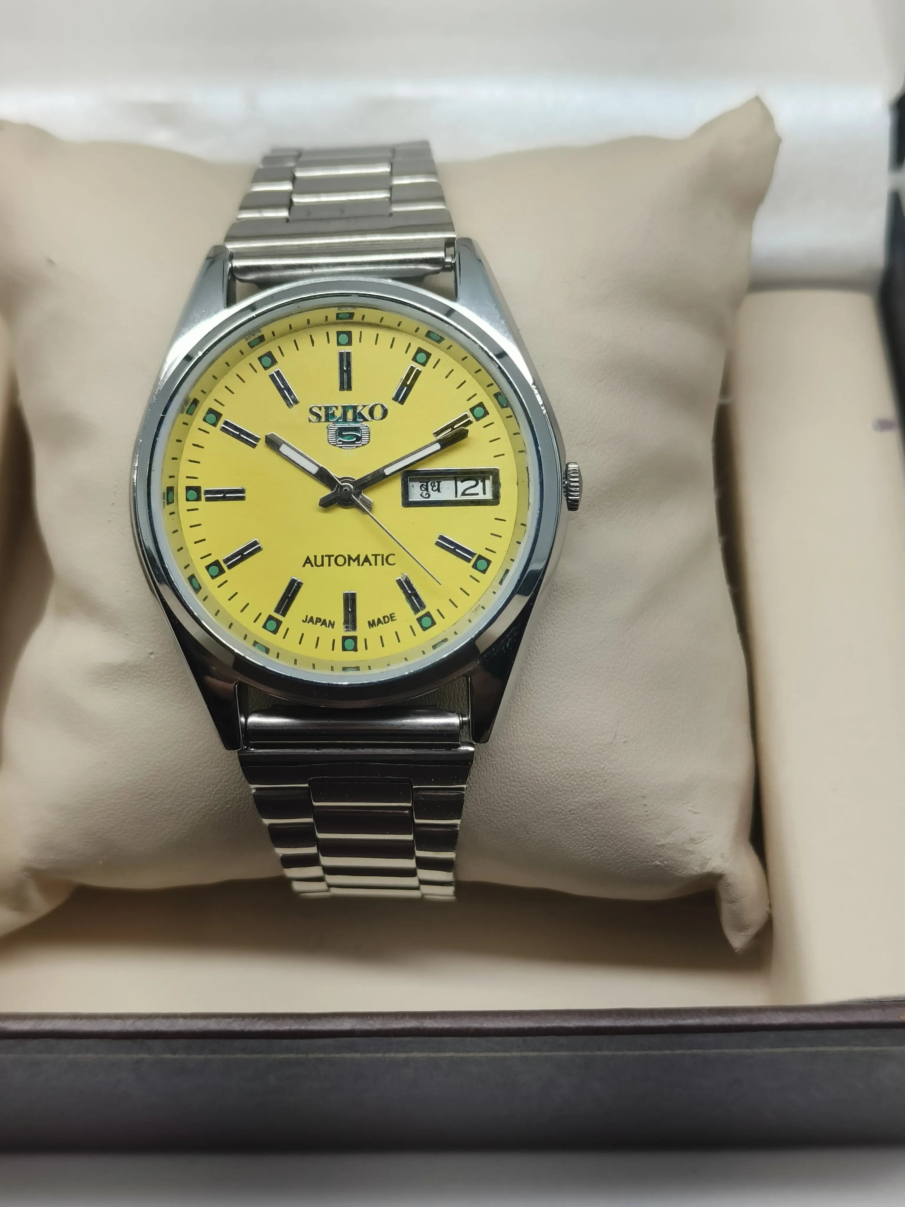Seiko 5 Vintage Men’s Watch – Refurbished & Ready to Wear National Watches