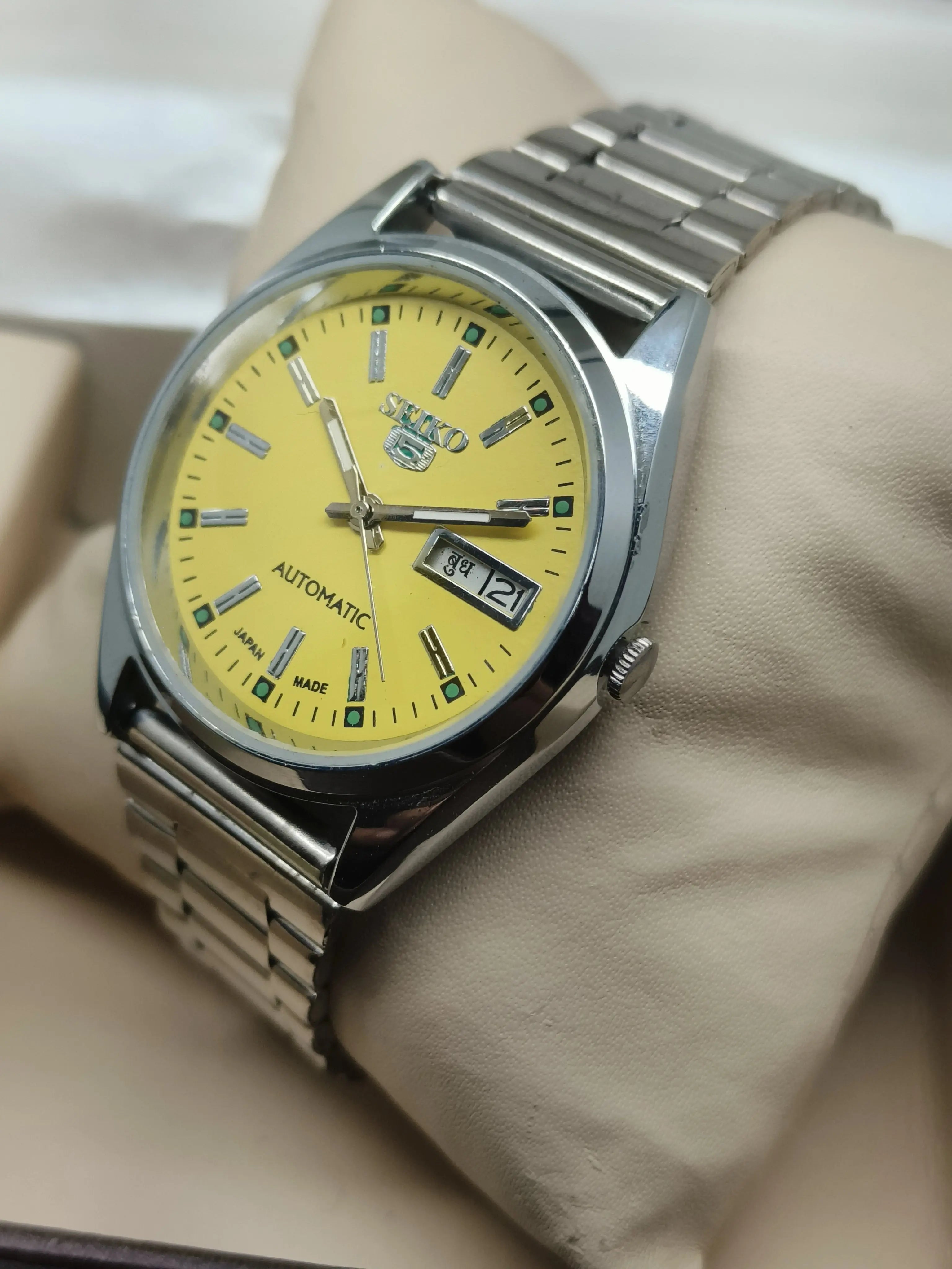 Seiko 5 Vintage Men’s Watch – Refurbished & Ready to Wear National Watches