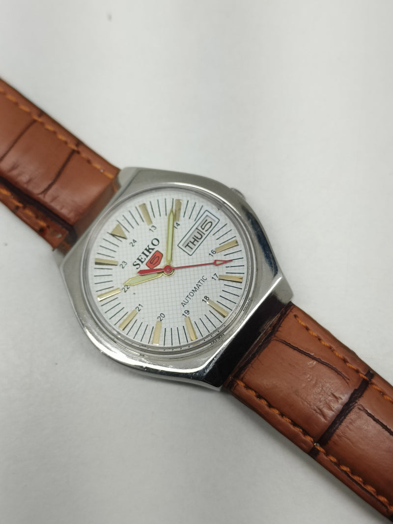 Seiko 5 Vintage Military Style – Refurbished Automatic