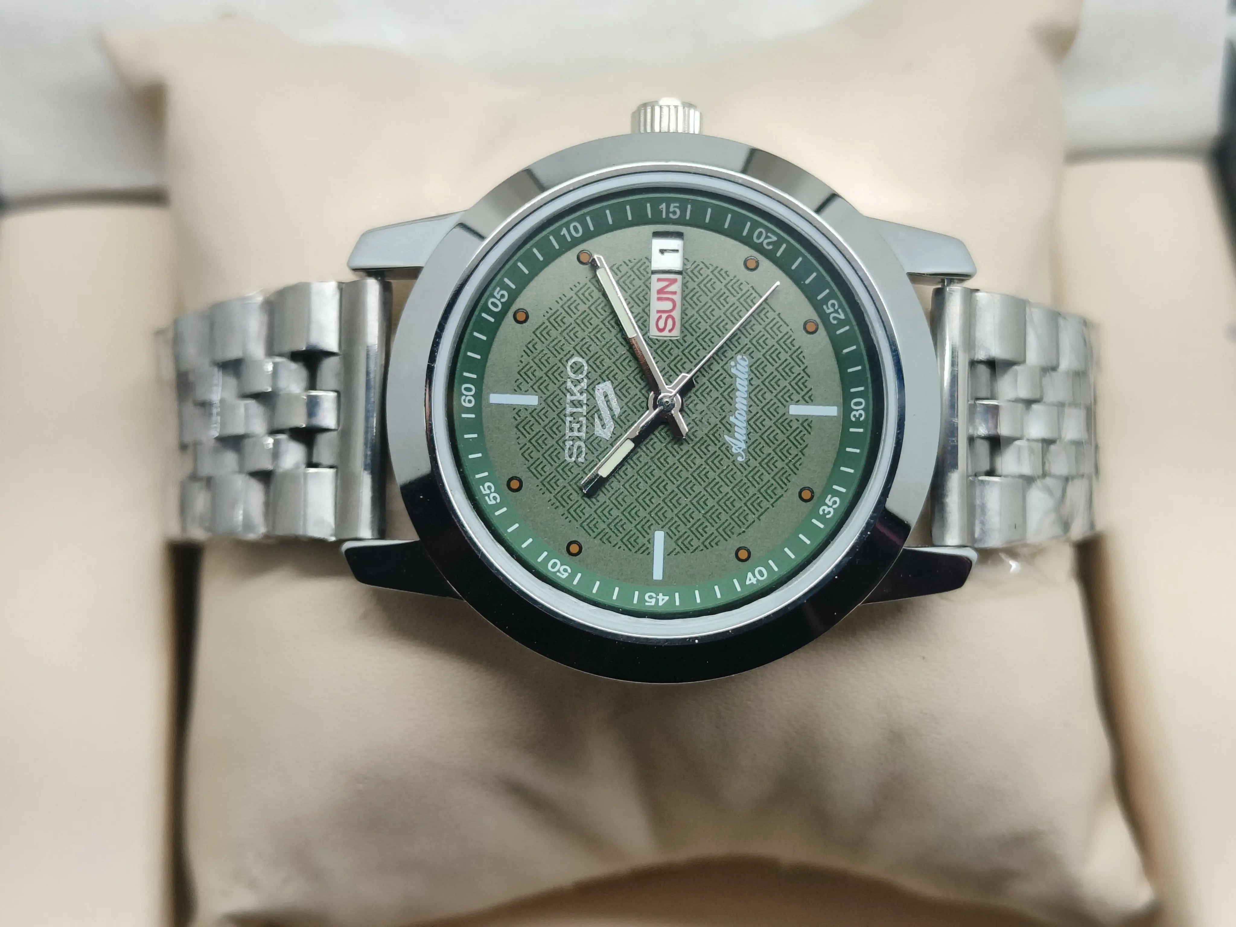 Seiko 5 Vintage Sports Automatic – Refurbished Piece National Watches