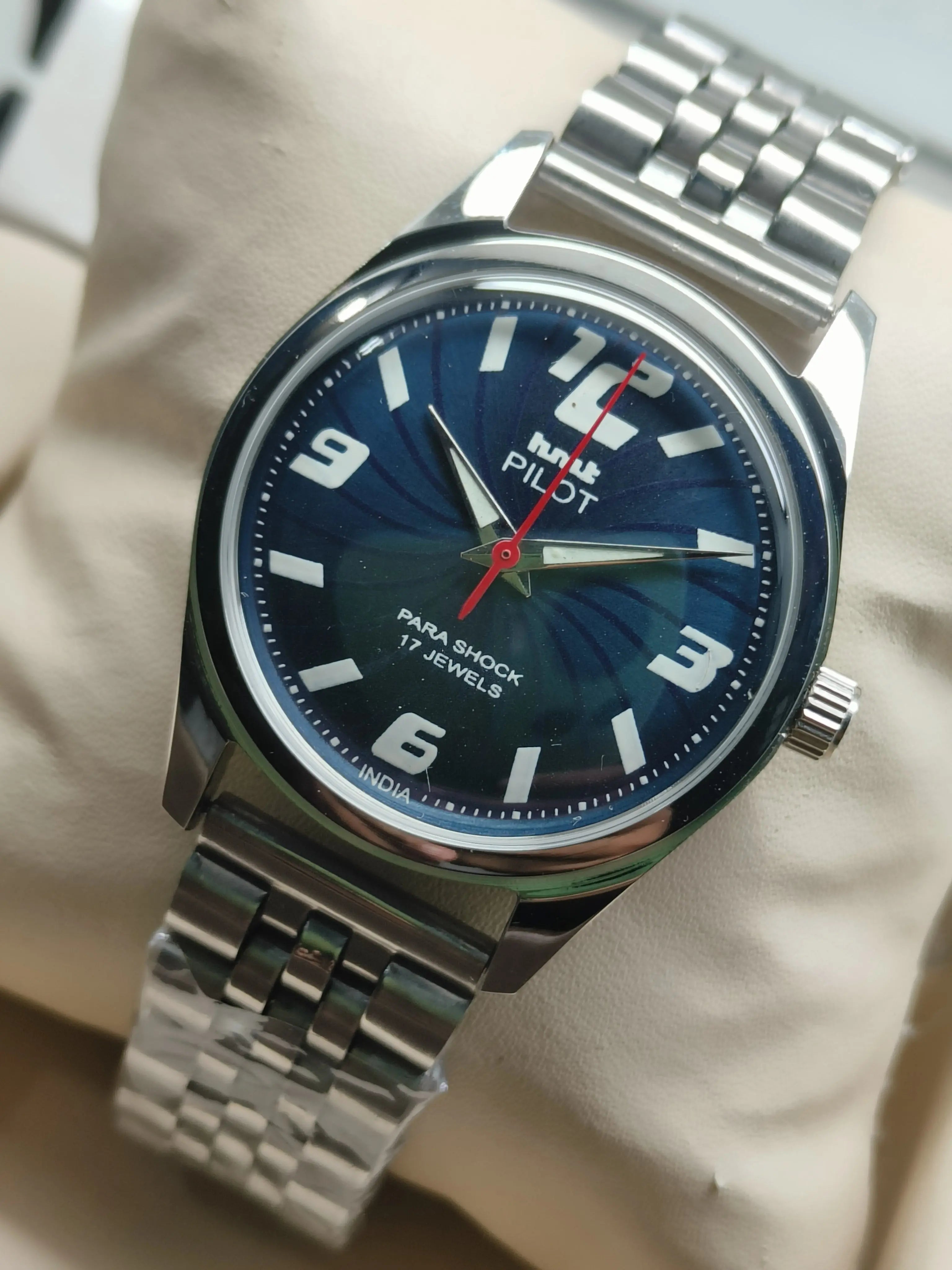 HMT Mechanical Vintage Watch – Refurbished Classic | Original Hand-Winding Timepiece National Watches