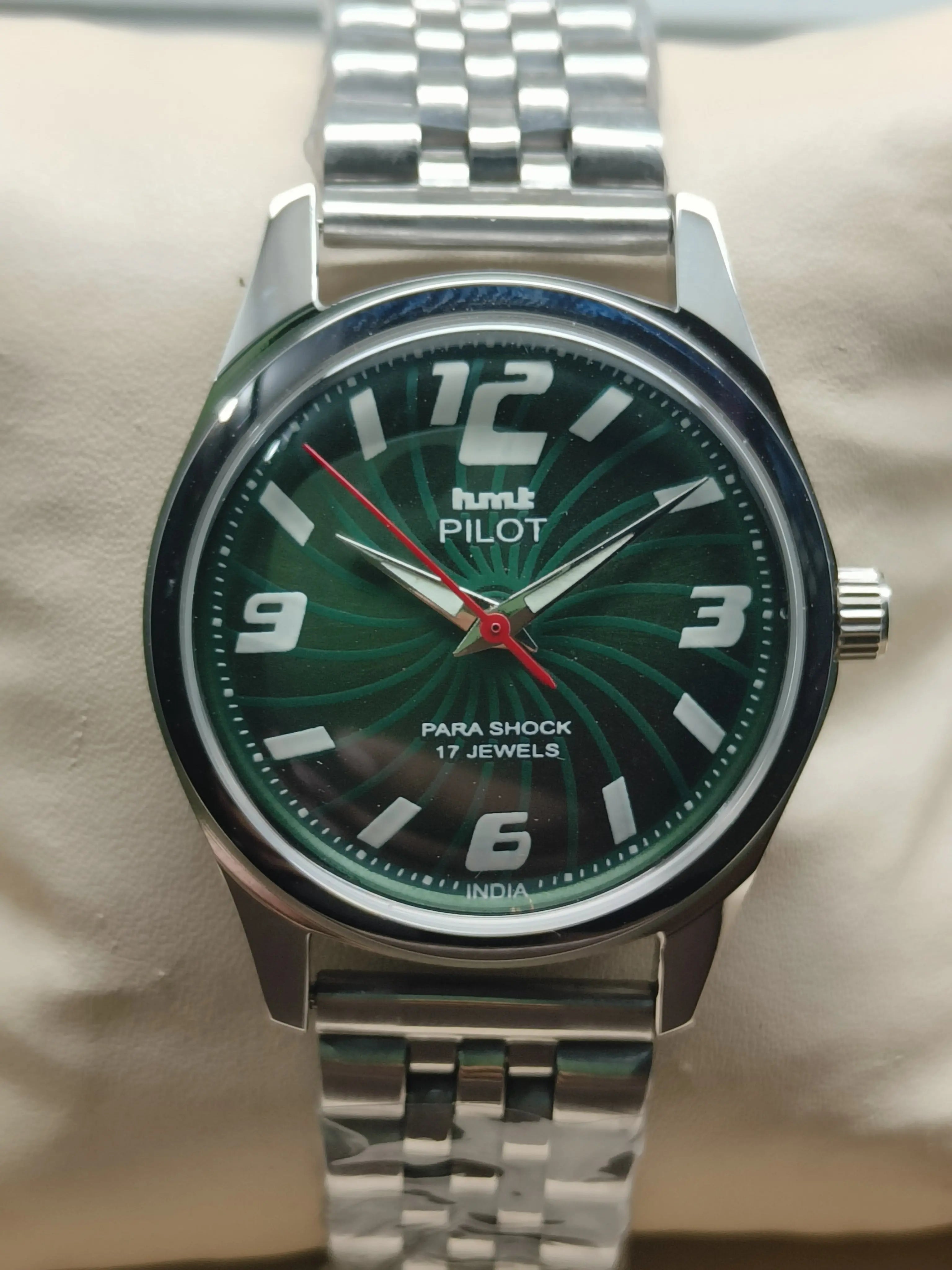 HMT Mechanical Vintage Watch – Refurbished Classic | Original Hand-Winding Timepiece National Watches