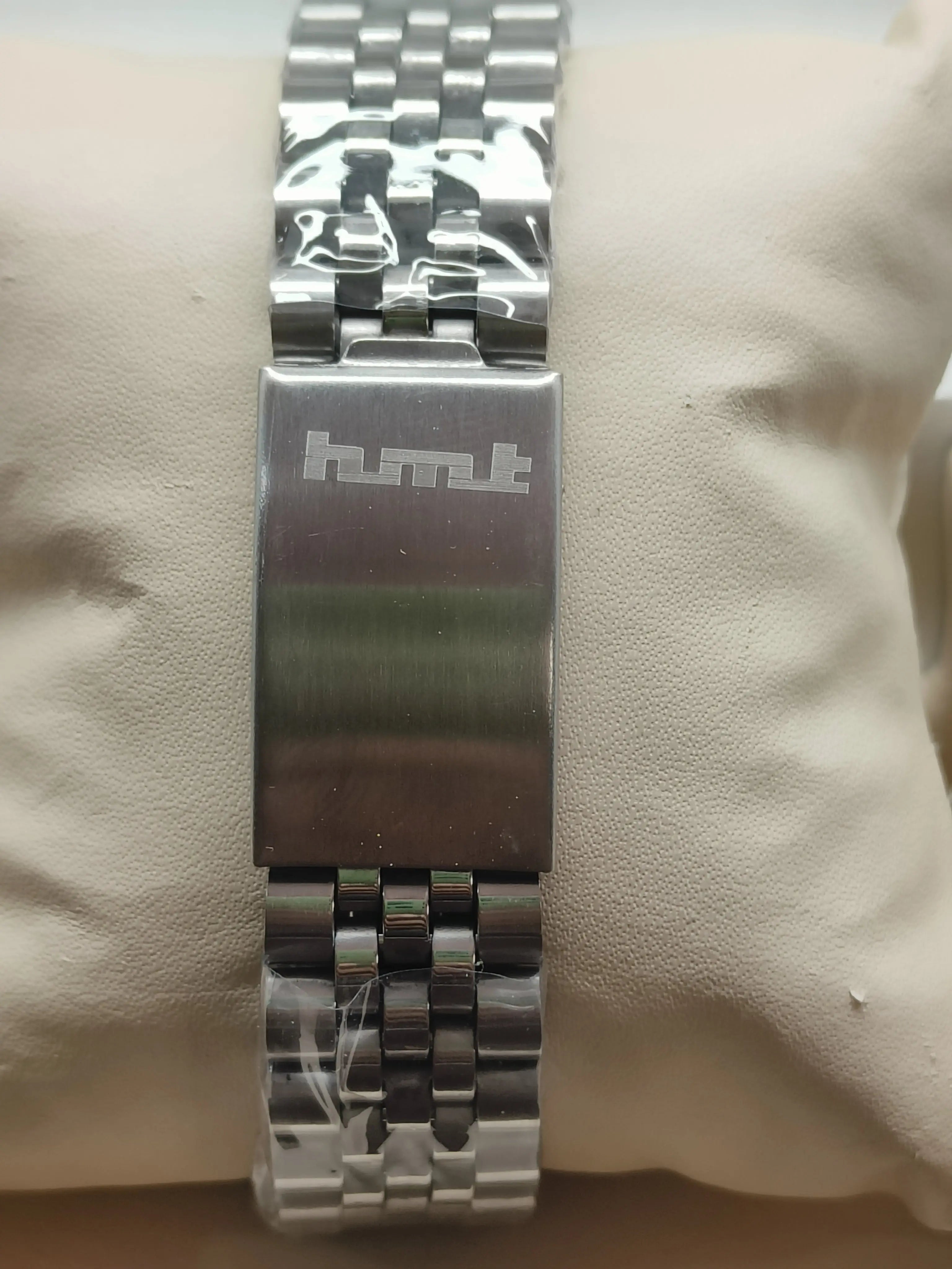 HMT Mechanical Vintage Watch – Refurbished Classic | Original Hand-Winding Timepiece National Watches