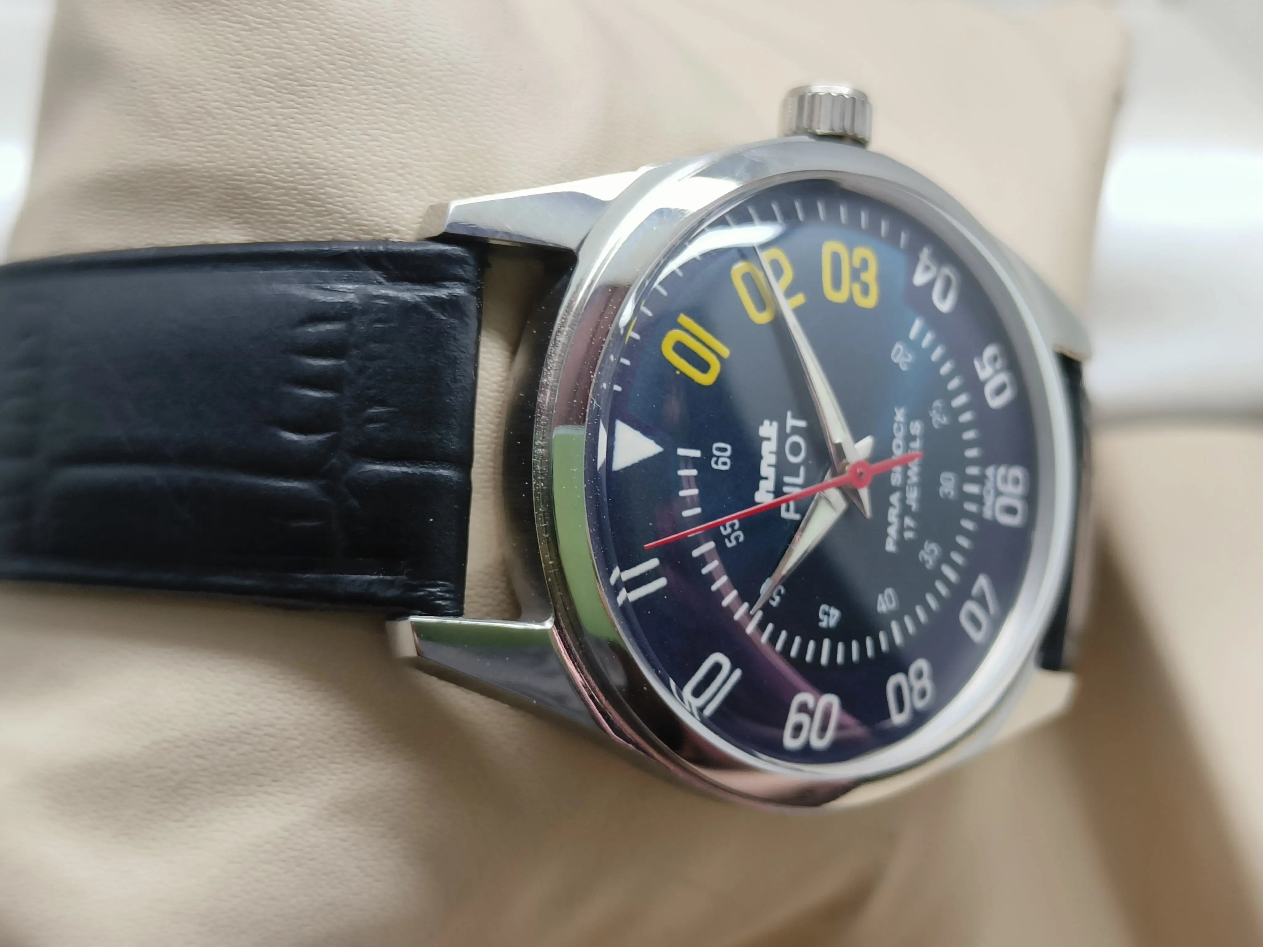 HMT Mechanical Vintage Watch – Refurbished Classic | Original Hand-Winding Timepiece National Watches