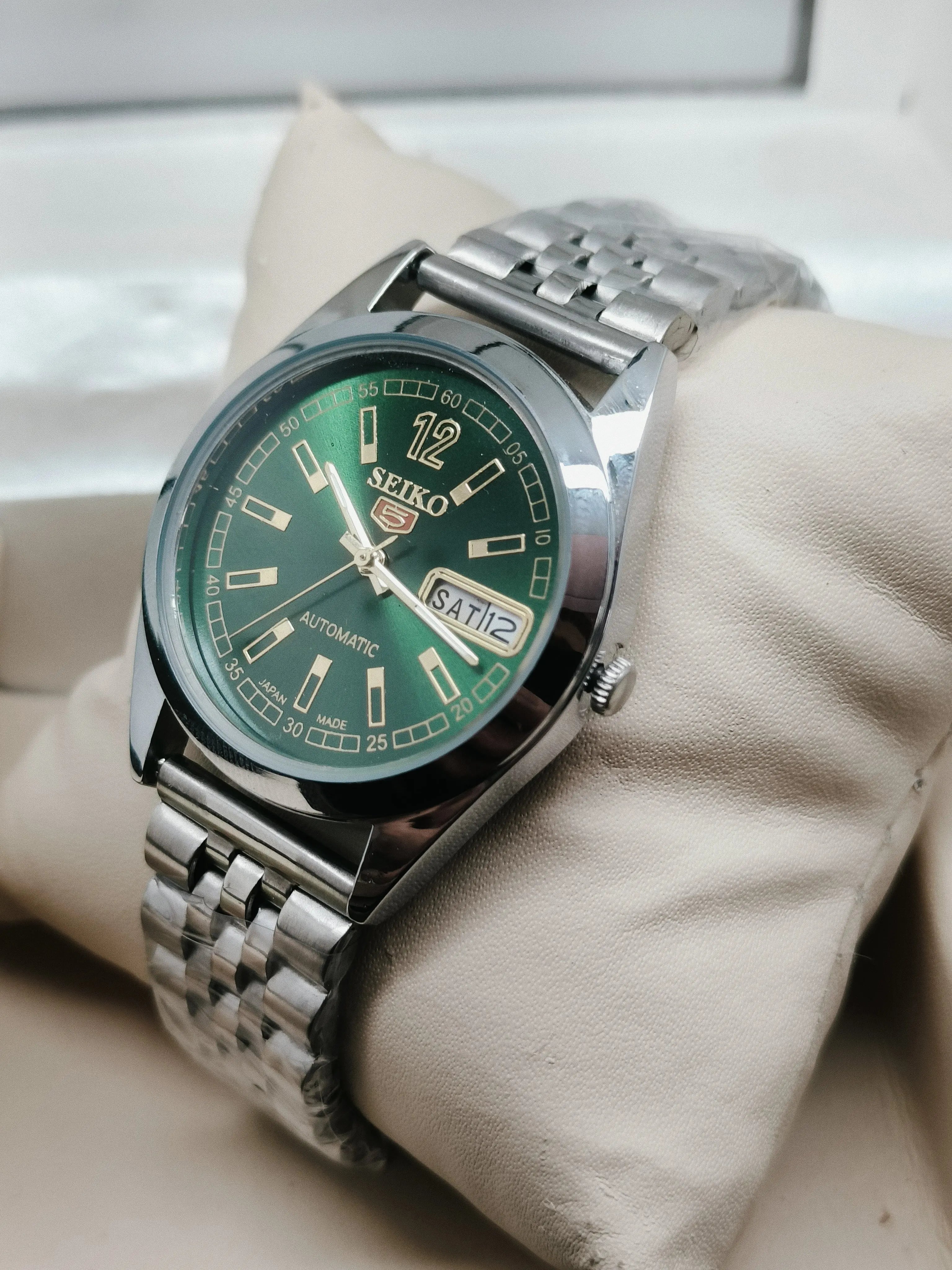 Seiko 5 Vintage Rare Dial – Refurbished & Authentic National Watches