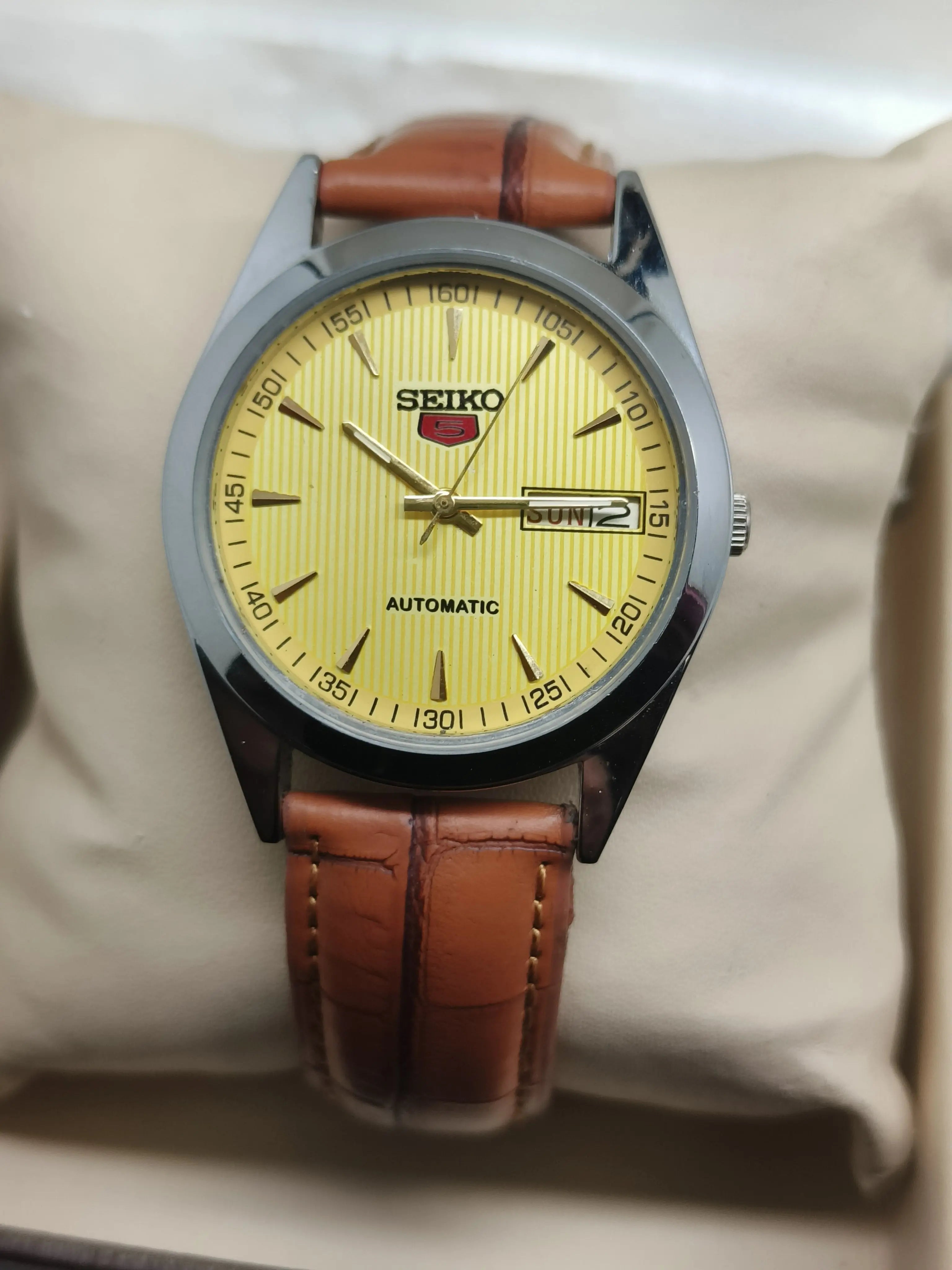 Seiko 5 Vintage Green Dial – Fully Refurbished Watch National Watches