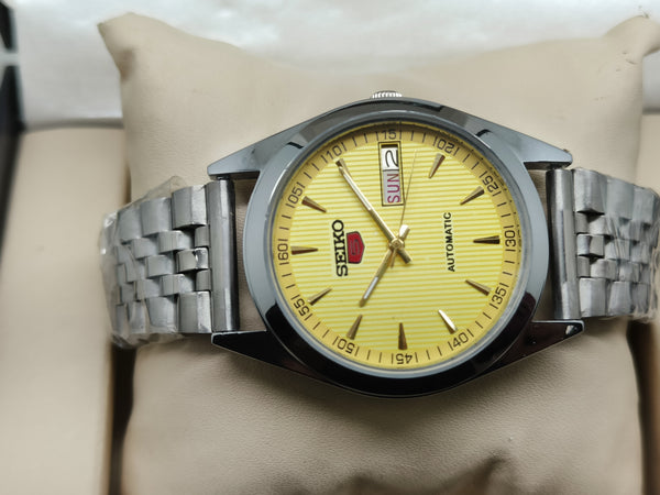 Seiko 5 Vintage Gold Tone – Refurbished & Polished