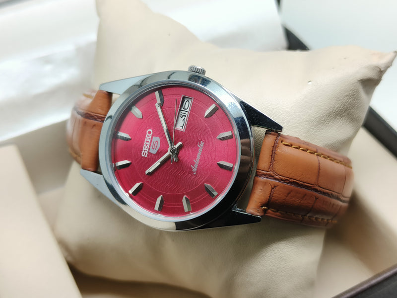 Seiko 5 Vintage Day/Date Original – Refurbished Piece