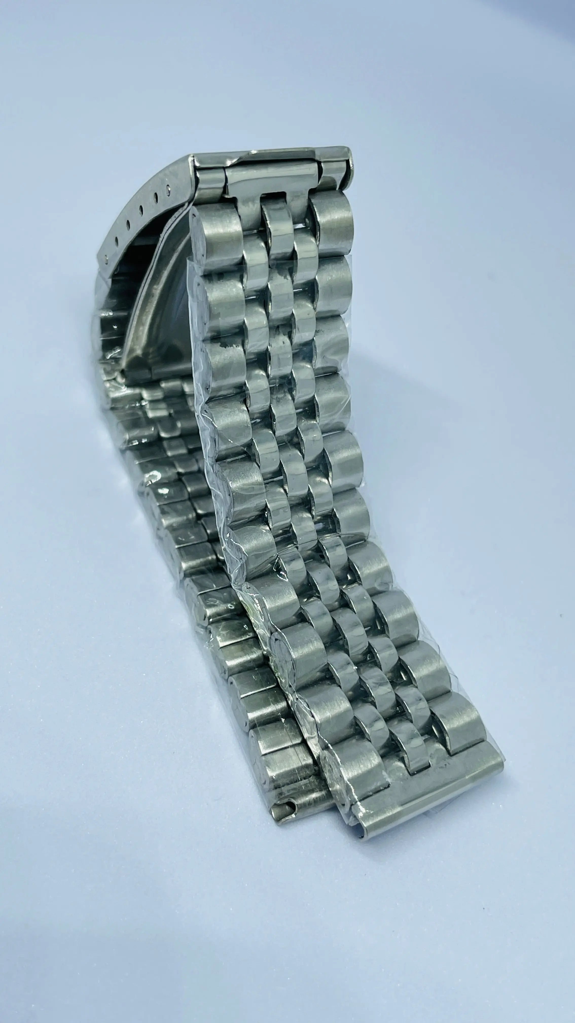 Seiko 5 Jubilee Bracelet 18mm – Stainless Steel with Original Seiko Logo Print | Vintage Replacement Strap National Watches