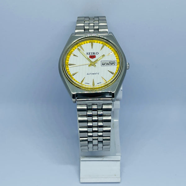 Seiko 5 Automatic Vintage Watch – Refurbished | Japan Made | Timeless Men’s Classic
