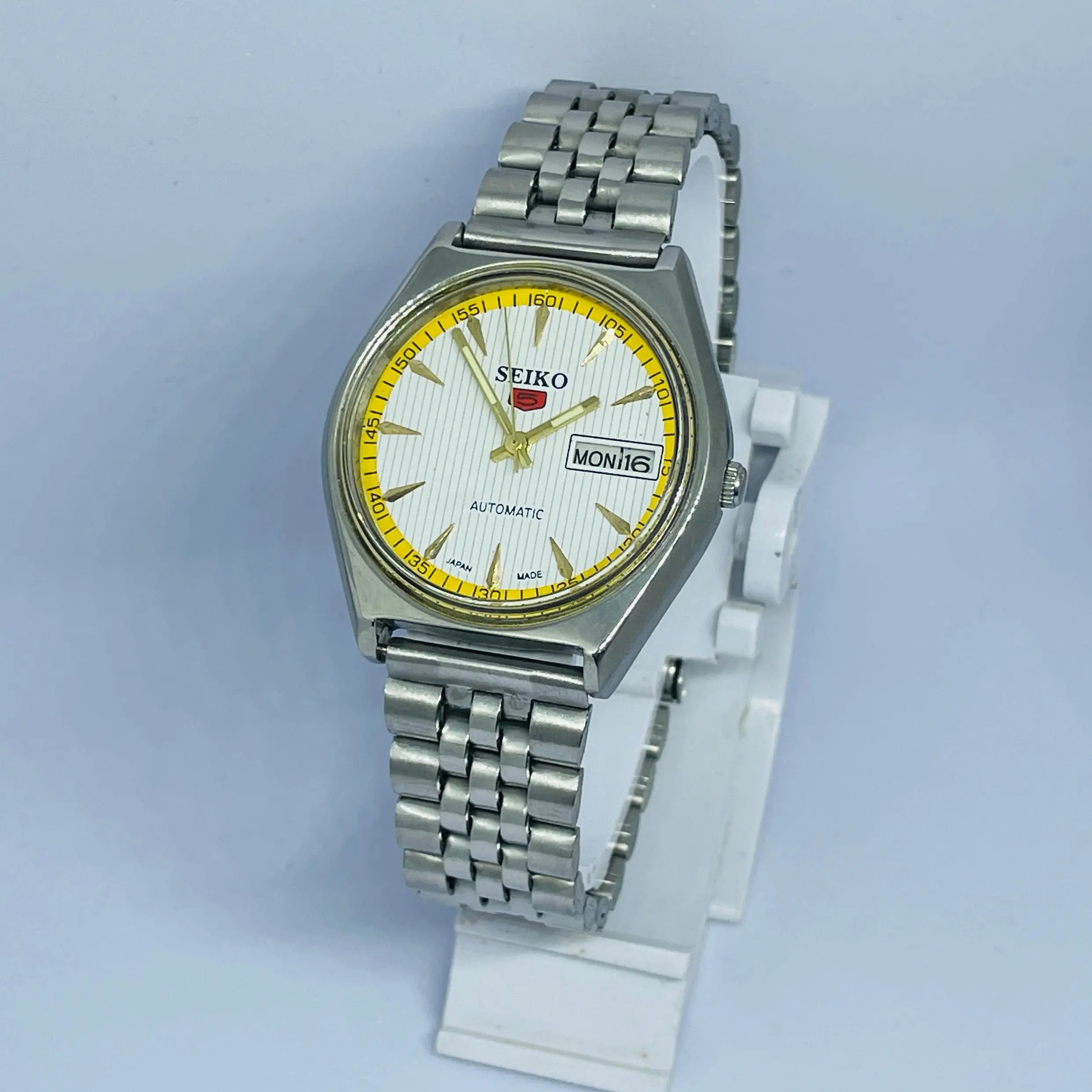 Seiko 5 Automatic Vintage Watch – Refurbished | Japan Made | Timeless Men’s Classic National Watches