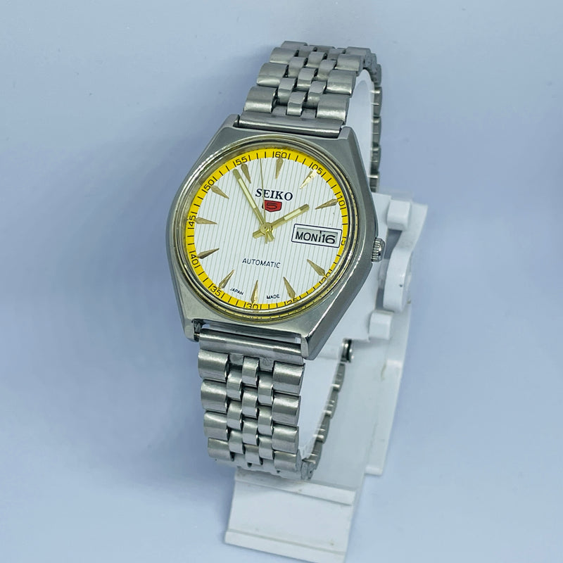Seiko 5 Automatic Vintage Watch – Refurbished | Japan Made | Timeless Men’s Classic