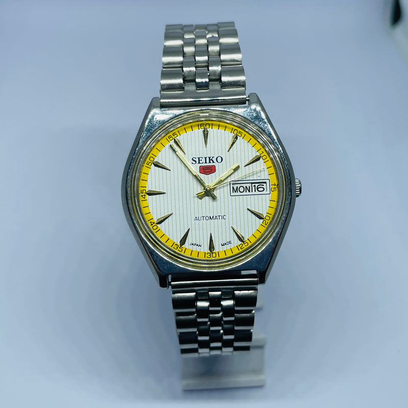 Seiko 5 Automatic Vintage Watch – Refurbished | Japan Made | Timeless Men’s Classic