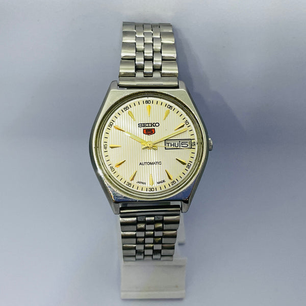 Seiko 5 Automatic Vintage Watch – Refurbished | Japan Made | Timeless Men’s Classic
