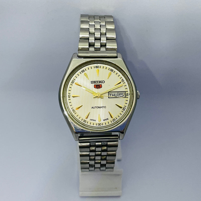 Seiko 5 Automatic Vintage Watch – Refurbished | Japan Made | Timeless Men’s Classic