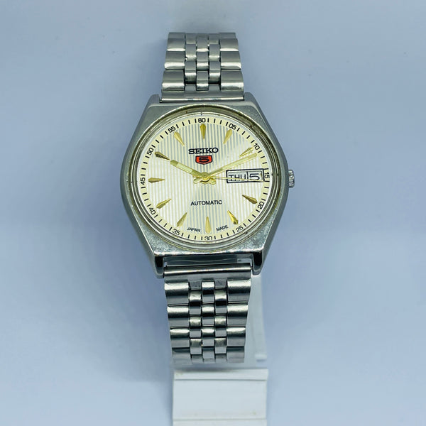 Seiko 5 Automatic Vintage Watch – Refurbished | Japan Made | Timeless Men’s Classic
