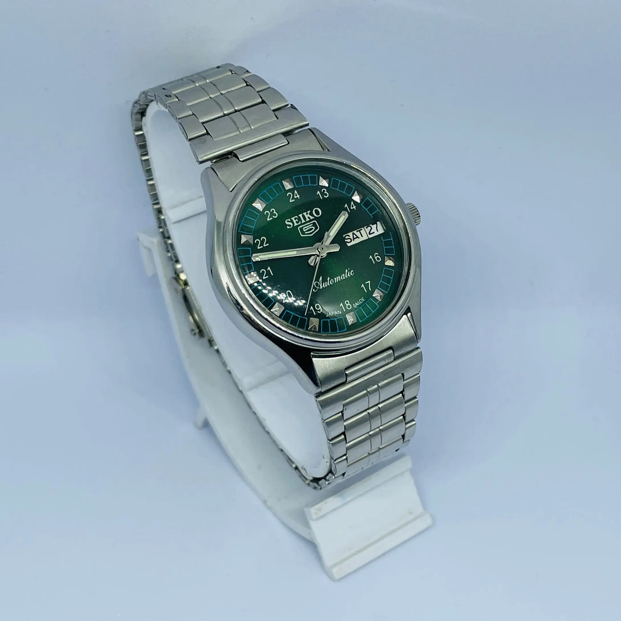 Seiko 5 Automatic Vintage Watch – Refurbished | Japan Made | Timeless Men’s Classic National Watches