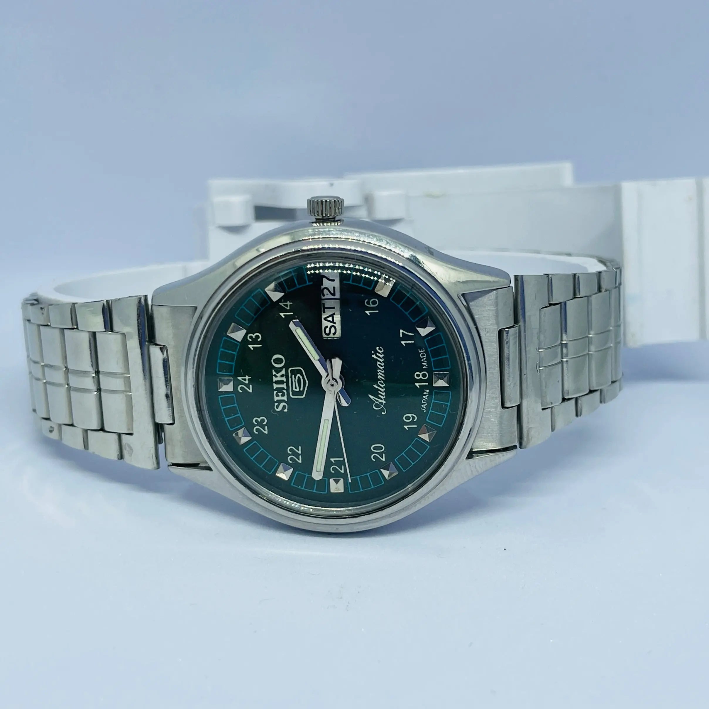 Seiko 5 Automatic Vintage Watch – Refurbished | Japan Made | Timeless Men’s Classic National Watches