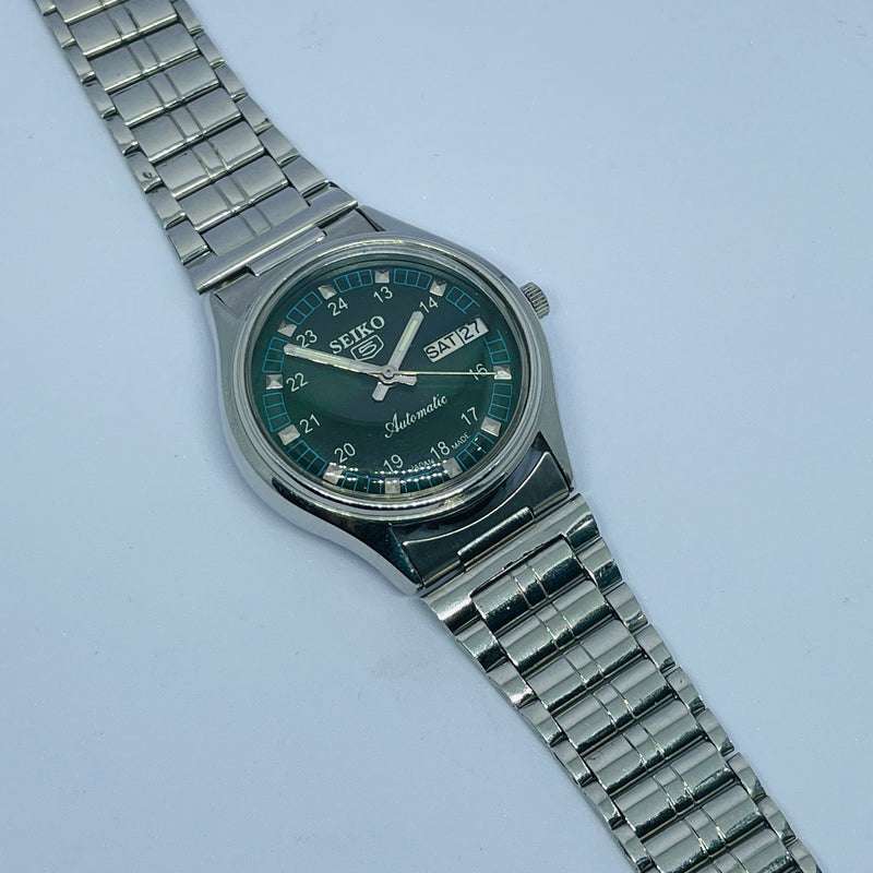 Seiko 5 Automatic Vintage Watch – Refurbished | Japan Made | Timeless Men’s Classic